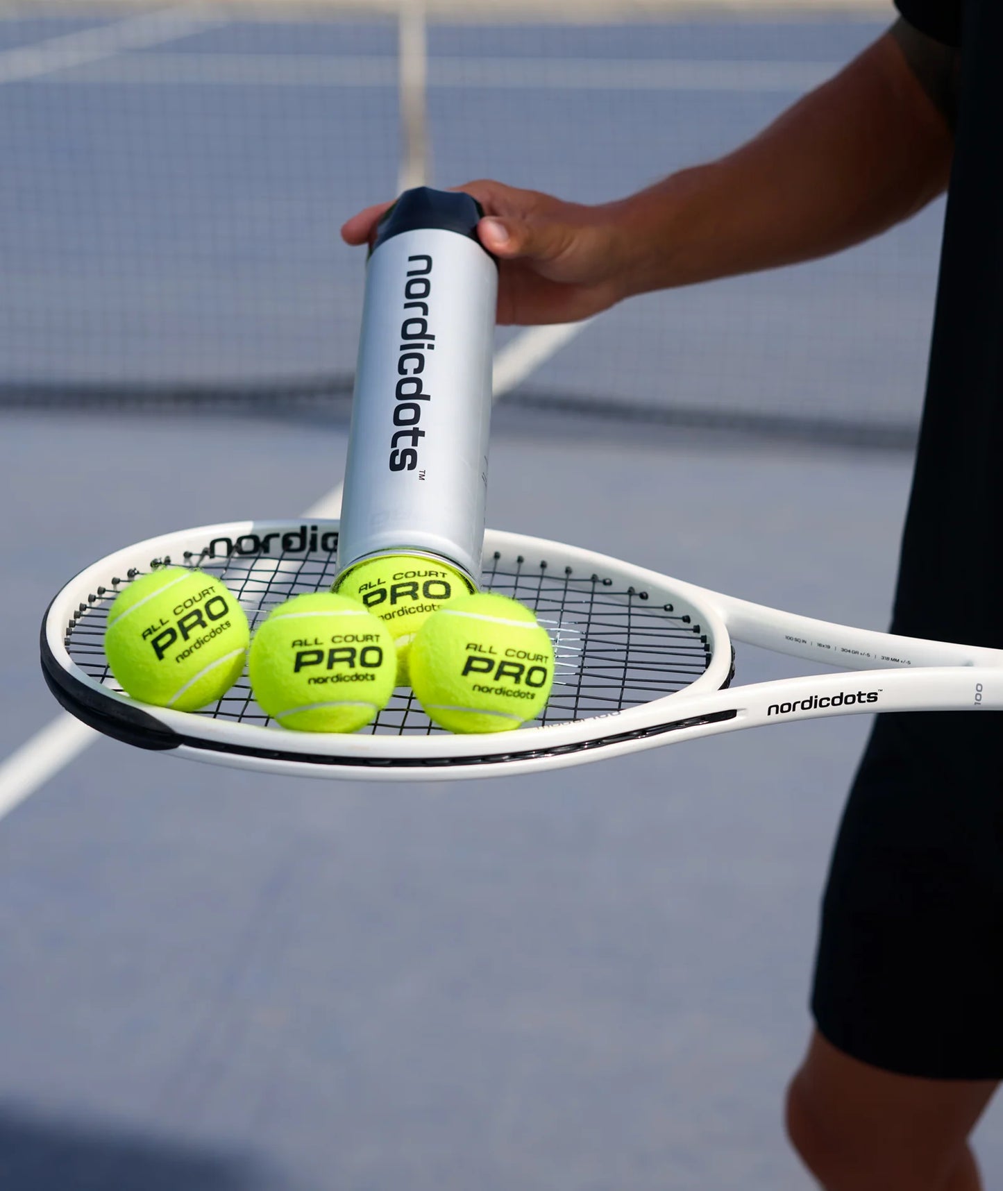 NordicDots All Court - 4 Ball Can